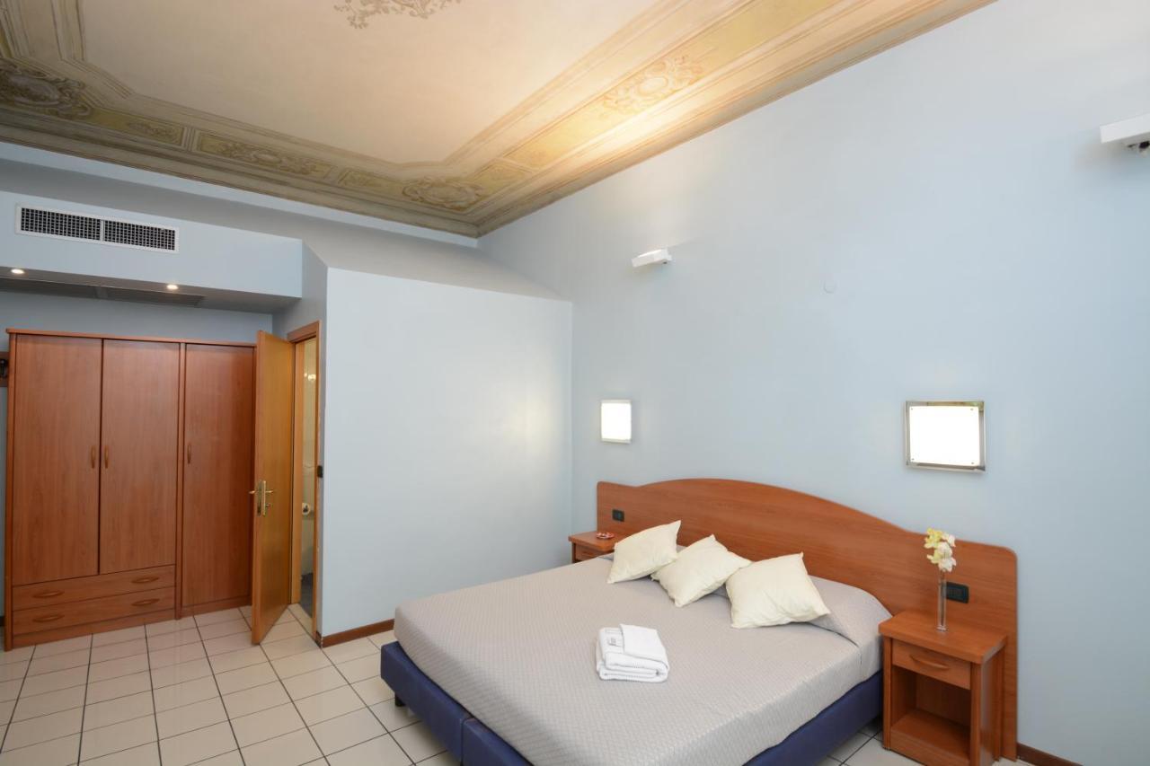 Soana City Rooms Genoa Bagian luar foto
