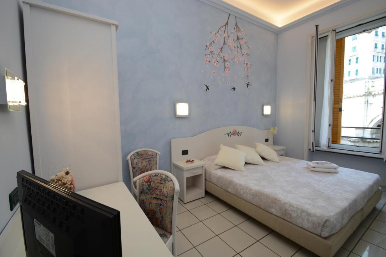 Soana City Rooms Genoa Bagian luar foto