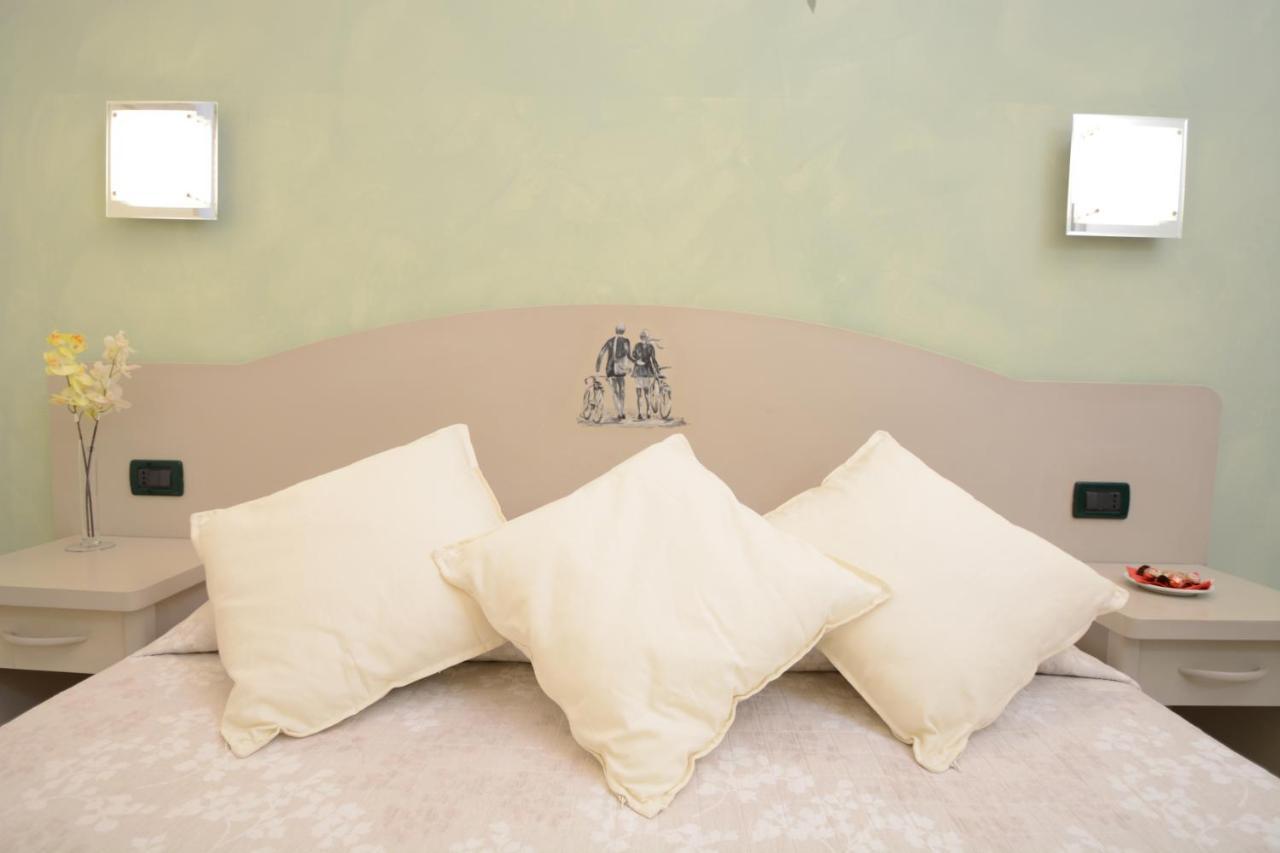 Soana City Rooms Genoa Bagian luar foto