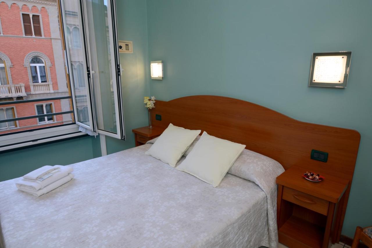 Soana City Rooms Genoa Bagian luar foto